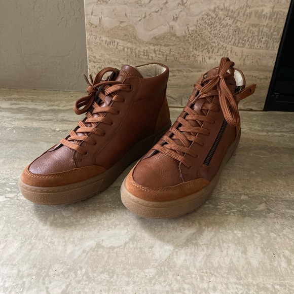 Remonte Womens’s Brown High-Top Sneakers - Picture 6 of 7